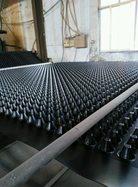 排水板http://www.zegata.com/